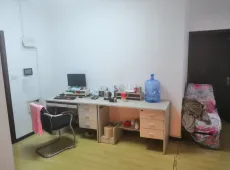 云岩区|银海元隆广场3室2厅2卫出售