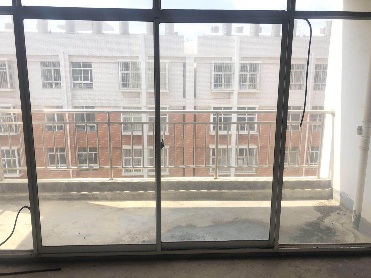 麒麟区南片区毛坯3室2厅2卫二手房出售7