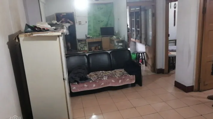 钟云山纯毛坯 随时看房 采光好 送地下室