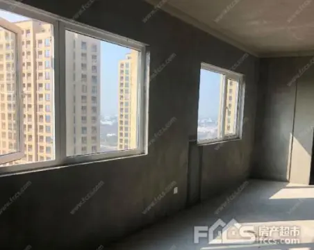 信达香格里3室2厅2卫朝南毛坯