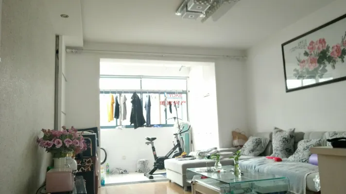 白田雅苑，精装三房清爽舒适，买房送一间自行车库和轿车库！
