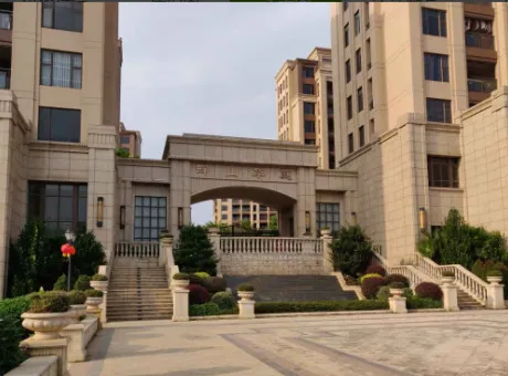 畔山华庭-廉江市廉江廉江大道与狮岭路交界