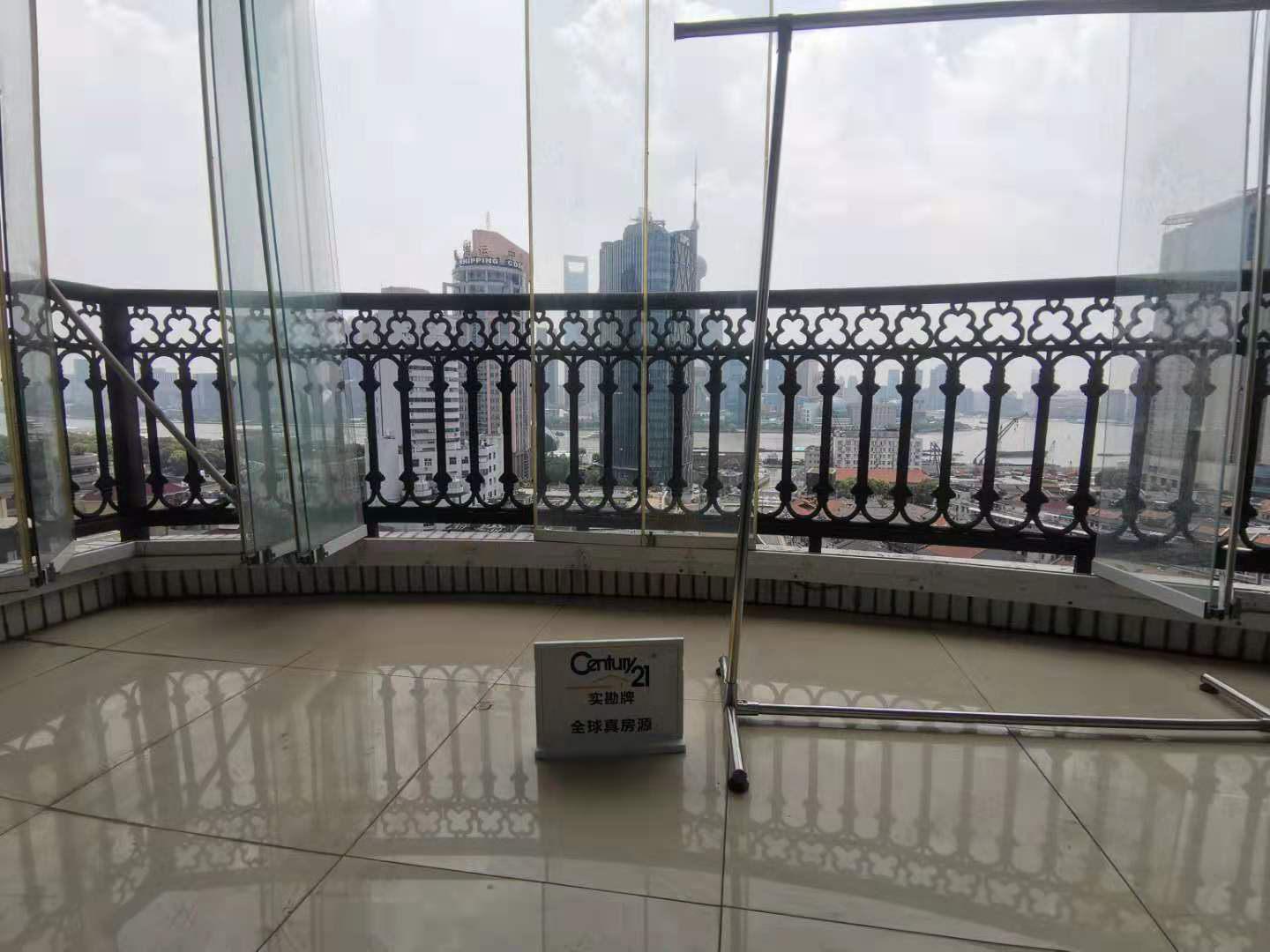 扬子江大厦,2室2厅1卫1阳台13000元/月超大阳台,周边配套齐全5