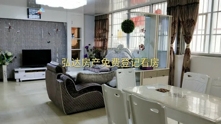 精装秀水坊南区96万元3室带100平米平台，看房有钥匙