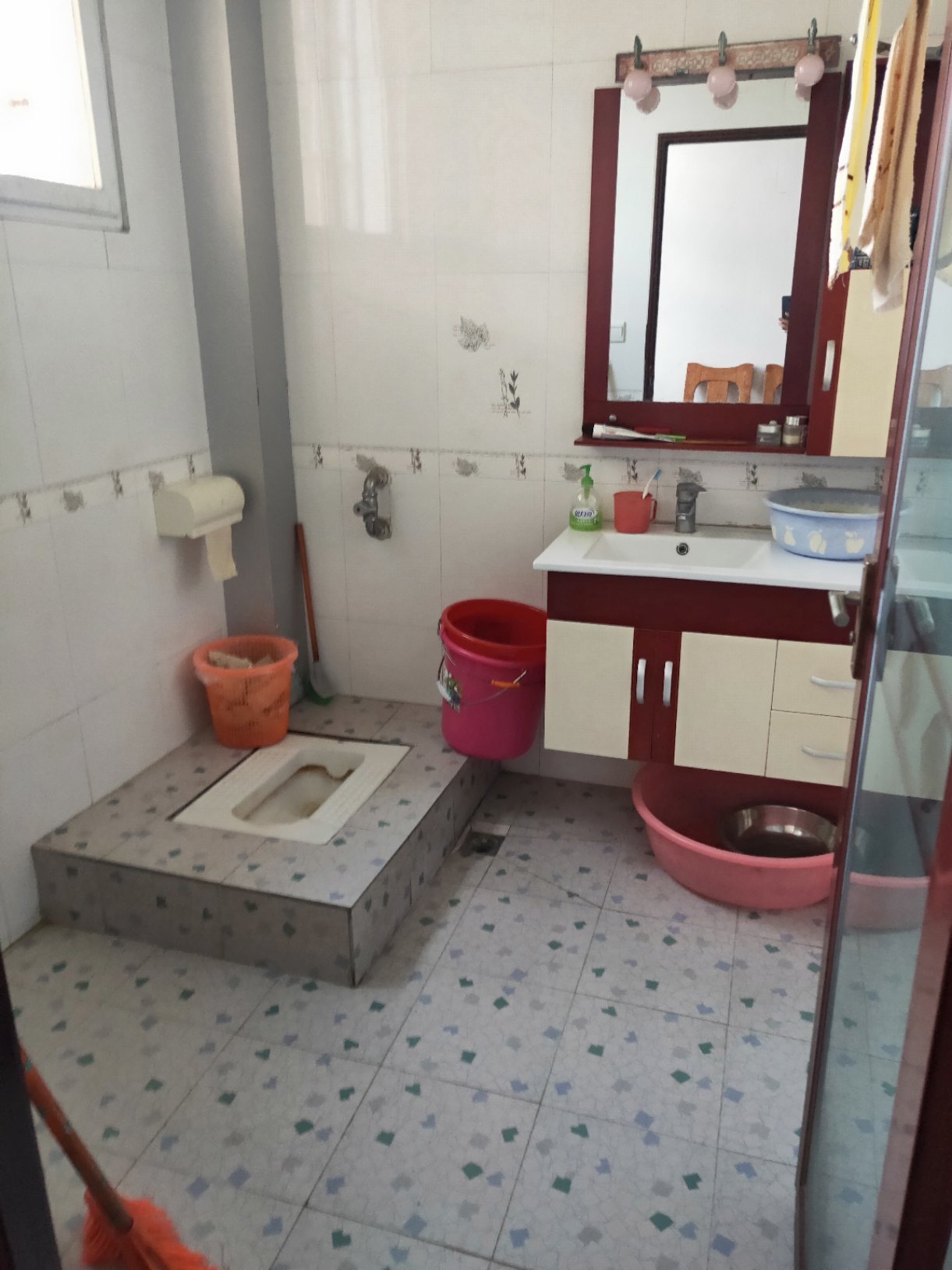 伟业公园路小区,大户型三房实惠价送家具家电，送储藏间8