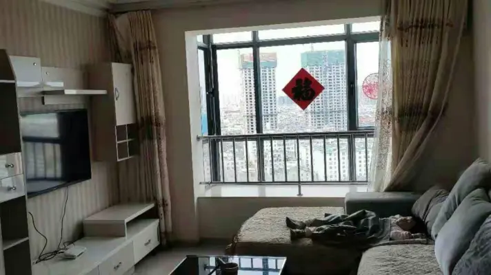 巧克力公寓精装两房出租拎包入住只租1100/月