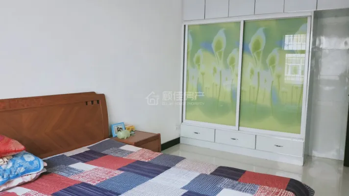 一家新城祥泰苑，南北通透 安静 视野开阔