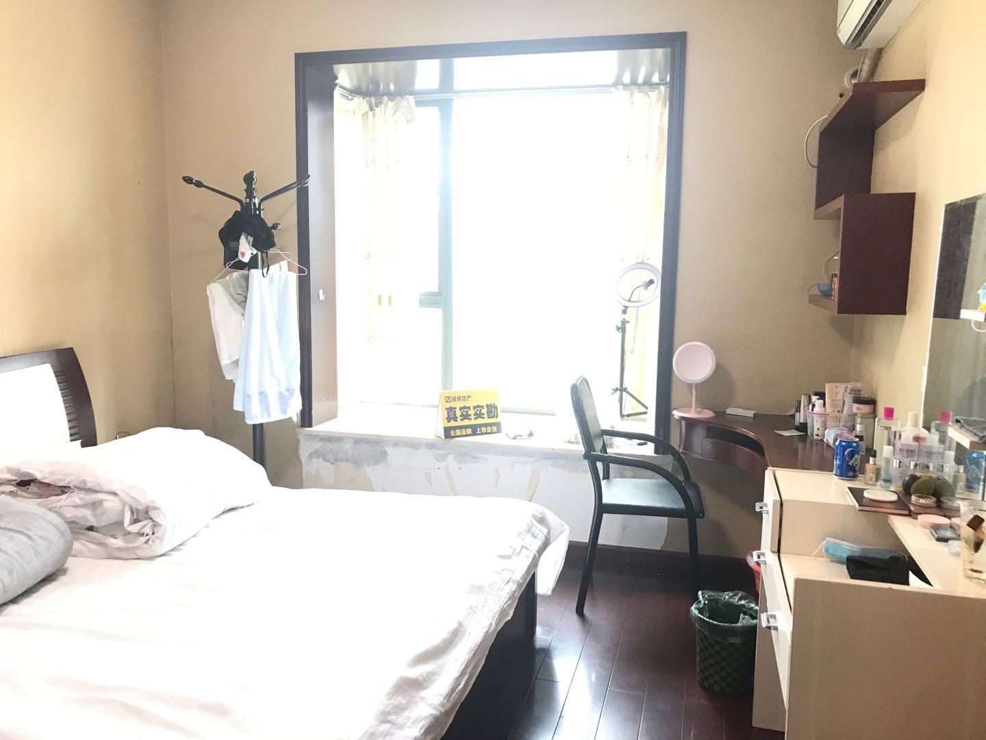 北京路香格里拉，精装三室，低于市价-香格里拉二手房价
