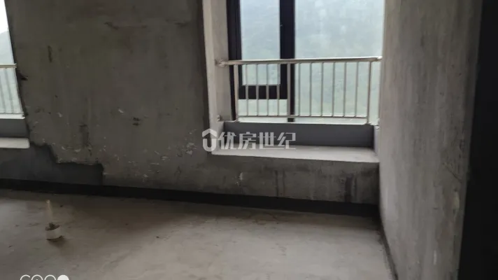 绿城天湖明月88平毛坯3室2厅1卫1阳台 107万