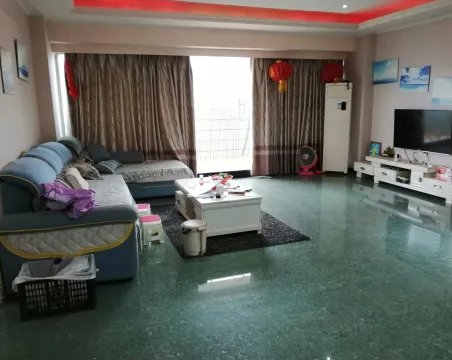远达港湾3室2厅2卫朝南北精装