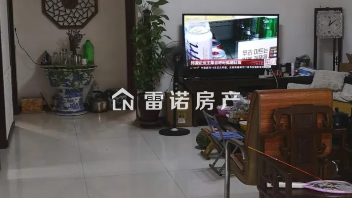 兴海花园独门独院小别墅，243平，证全86万