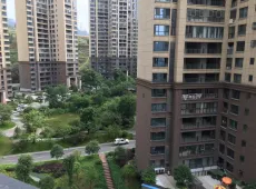 吉首市|溶江小区4室2厅2卫出售