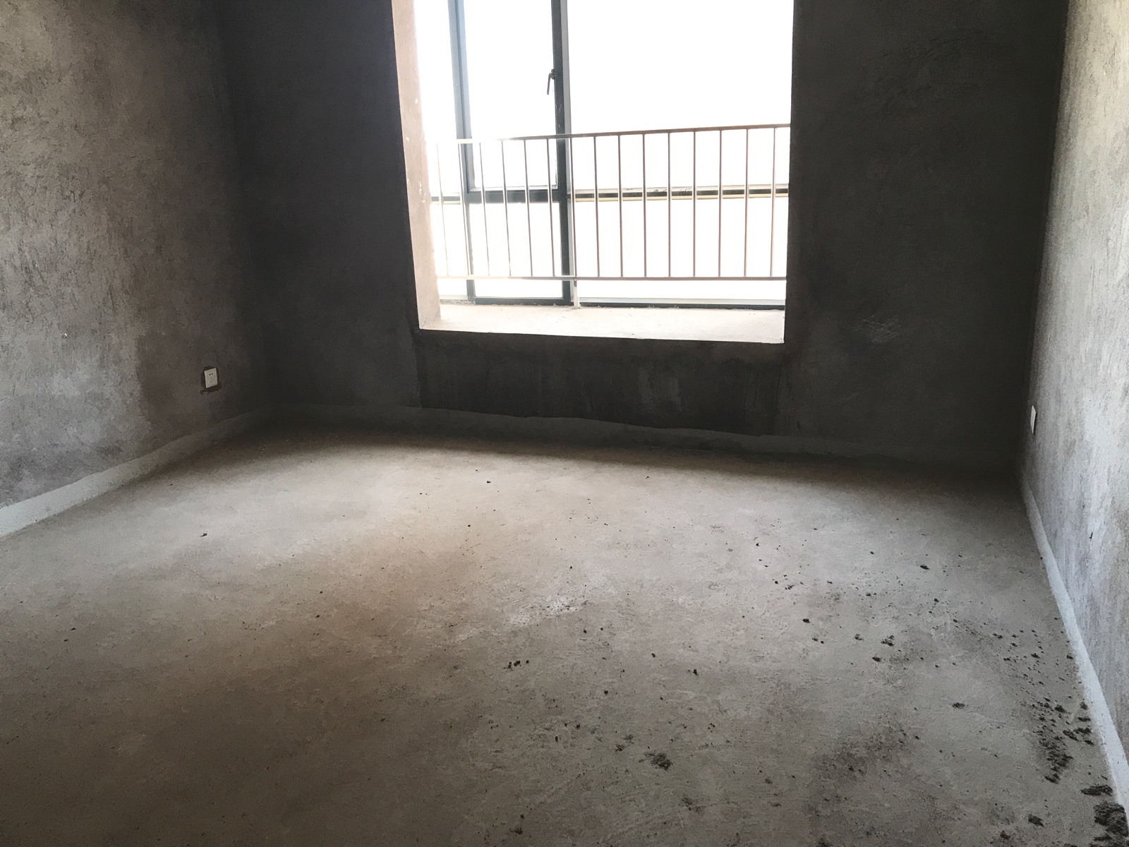 麒麟区北片区毛坯4室2厅2卫二手房出售10