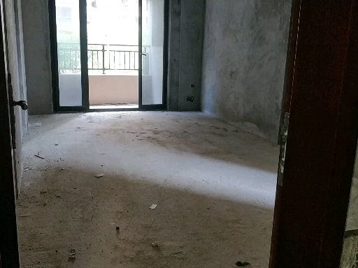 新会区枢纽新城毛坯4室2厅2卫二手房出售1