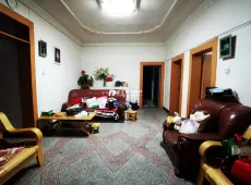 巴州区|红谷街4室2厅1卫出售