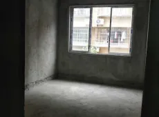 荣昌县|水泥厂安置房3室2厅1卫出售