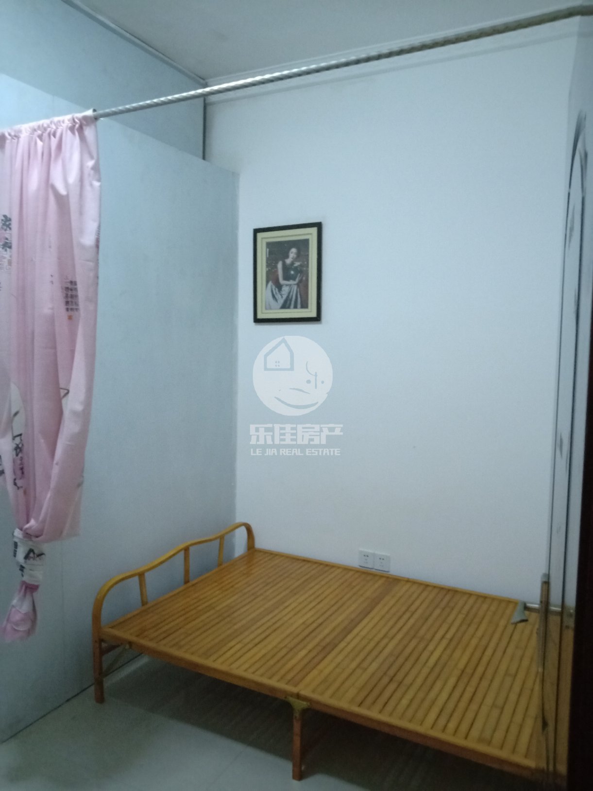 华银花园,华银小区2+1房2厅2卫 ，近龙潭湿地公园，近学校，拎包入住10