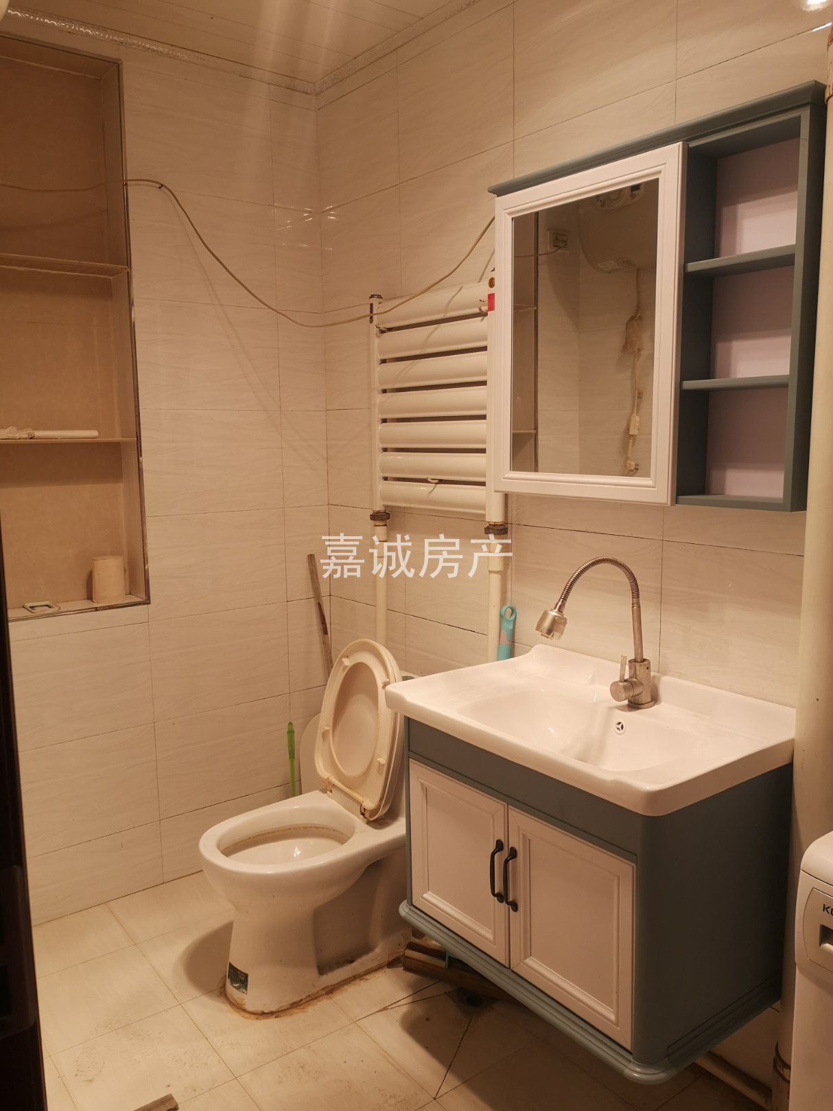 正阳路,五楼！市中心，江景房，新装未入住！！3