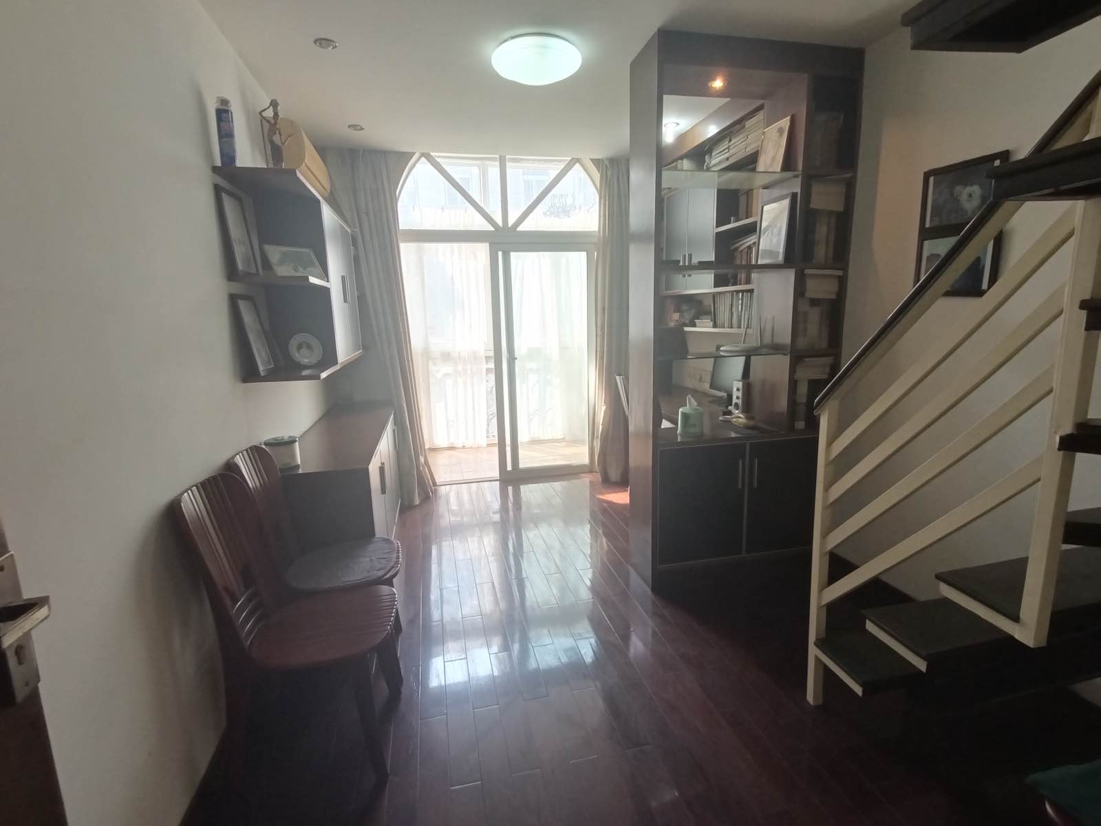 香榭丽舍香榭苑,经开区中心地段 双地铁口稀有复式四房户型 带暖气 满五4
