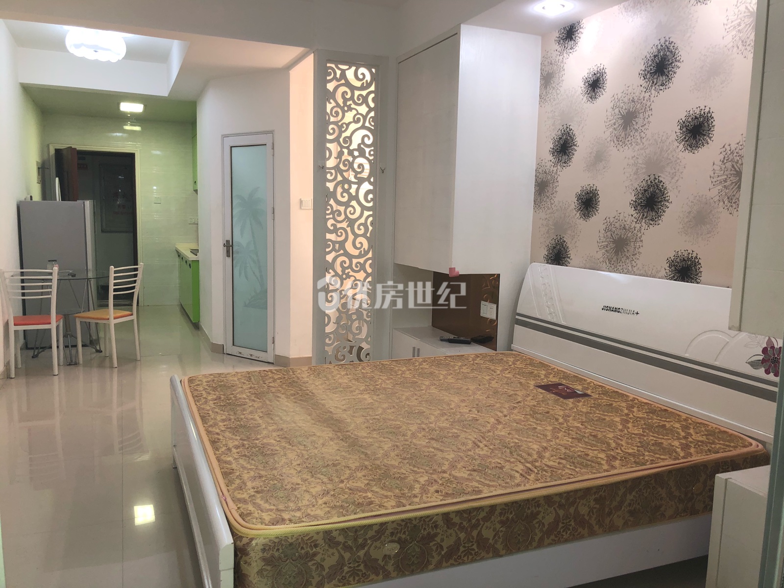 市中心 君裕东湖 独立单身公寓 精装1300有钥匙-盛辉君裕东湖二手房价