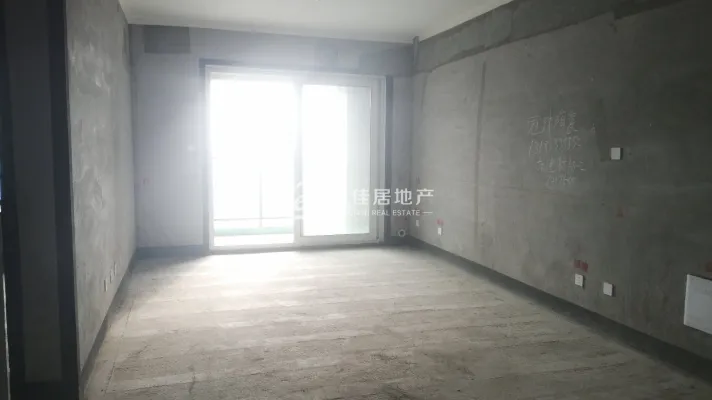 外迁急售！绿洲广场！毛坯 三居室 可商可住！可分期！