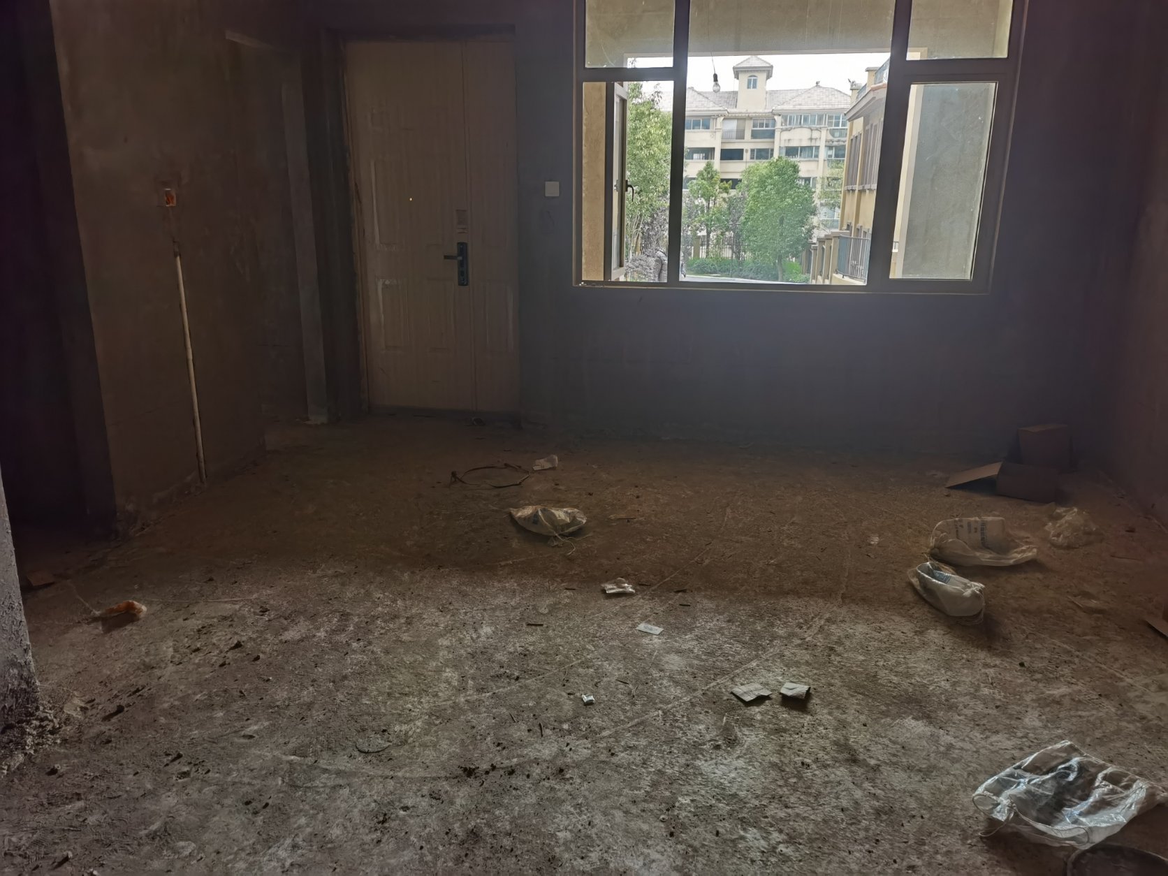 麒麟区西片区毛坯5室3厅4卫二手房出售13