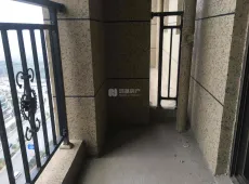 红谷滩区|新宇盛世广场3室2厅2卫出售