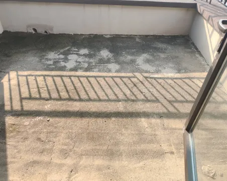 牛驼温泉孔雀城三期5室3厅4卫毛坯