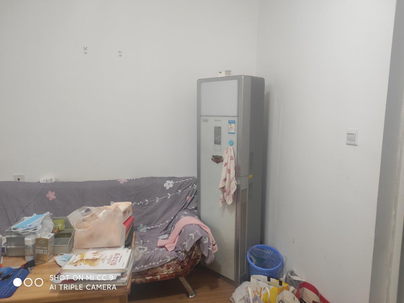 长虹国际城二期1室1厅1卫朝东精装出租3