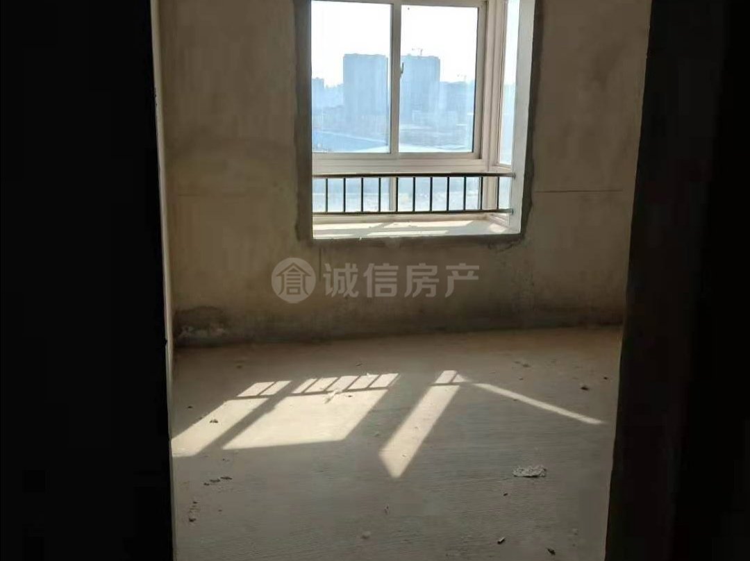 孔庄安置区,房主诚心出租，看中可谈3