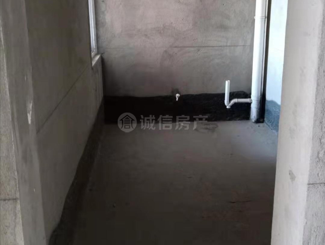 孔庄安置区,房主诚心出租，看中可谈4