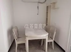 广丰县|华西城3室1厅1卫出租