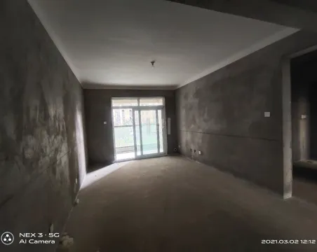 易景国际花园3室2厅1卫毛坯