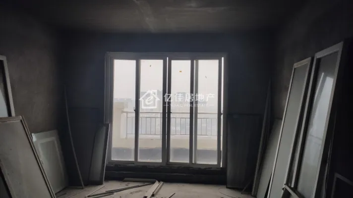 复式！有露台！ 南北通透 视野无极限！