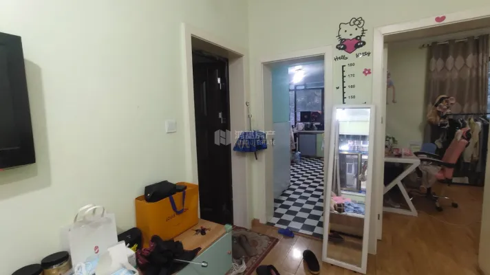 铁路八村，居家舒适，地铁盘