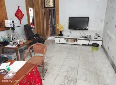 临澧县|丁玲广场4室2厅2卫出售
