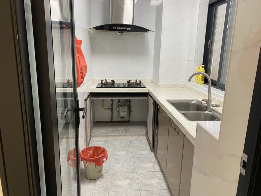 恒祥华苑,南向精装2房，仅租1300元，全新家私家电齐全8