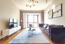 蓝堡国际公寓 精装两居 高档小区 西班牙风格