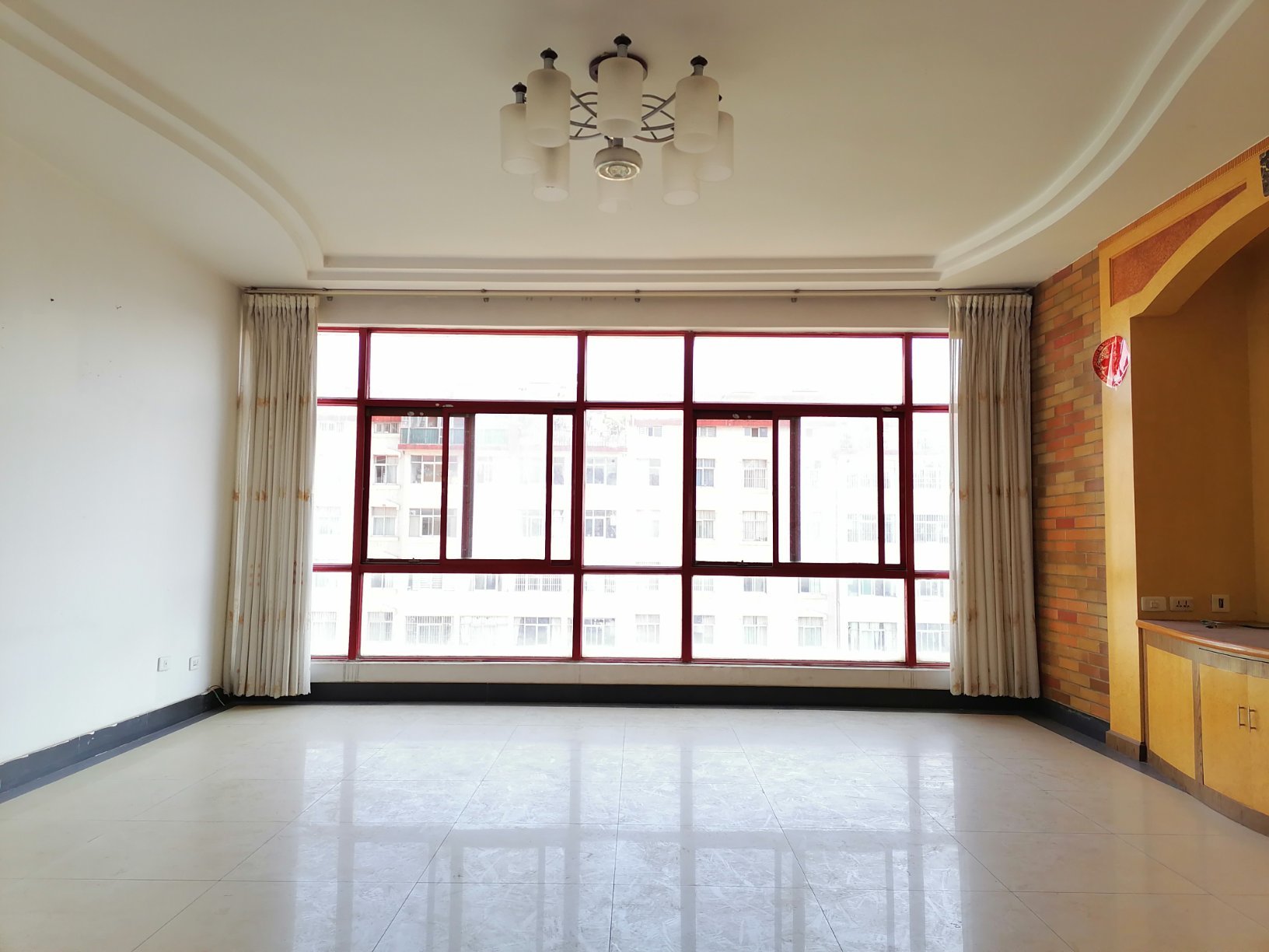 东片区南北通透,4室2厅2卫2阳台全南,户型非常棒-麟瑞小区二手房价