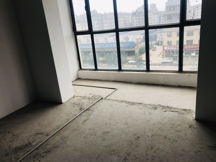 麒麟区东片区毛坯2室2厅1卫二手房出售5