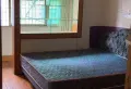 关厢门附近单位3房出售，三层门面，住房一楼4