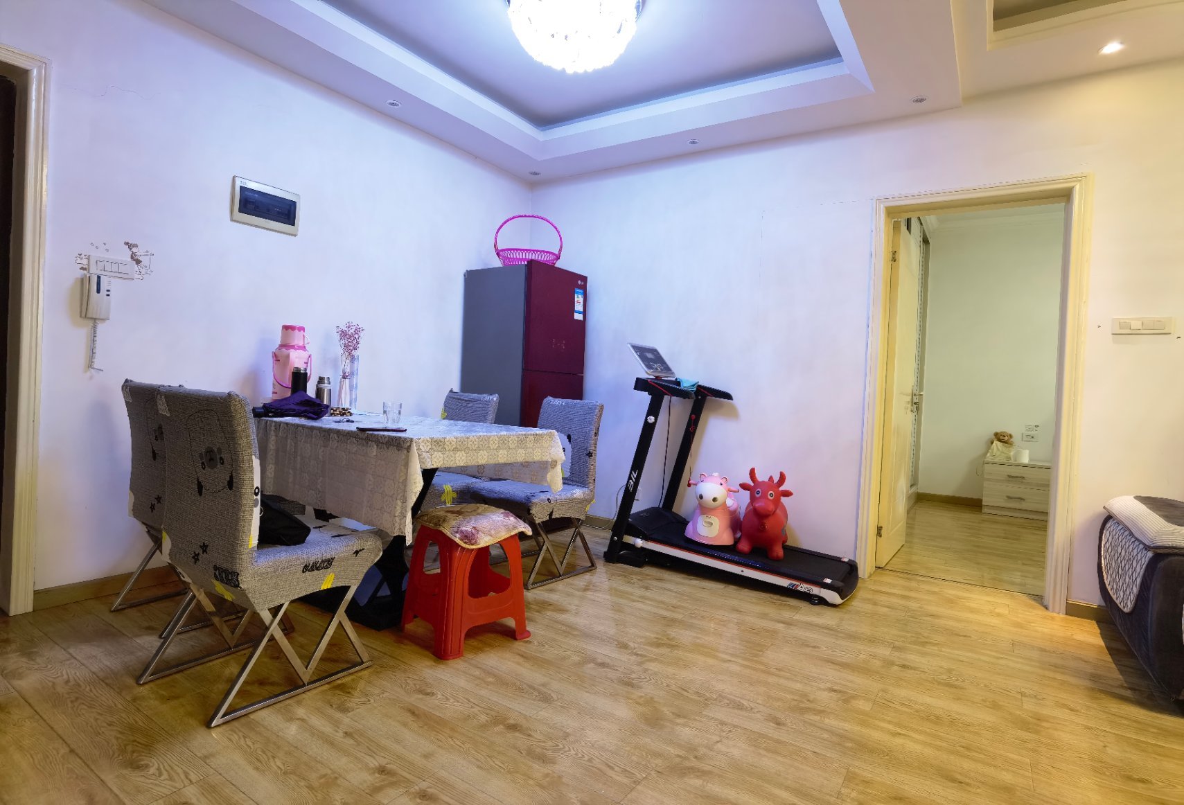 天顺凯旋,车城西路 天顺凯旋 电梯中层 户型好 光线好 保养好3