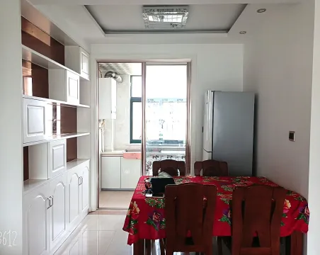杜村社区3室2厅2卫朝南北精装