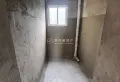 卧龙大都会毛坯三室好房出售2