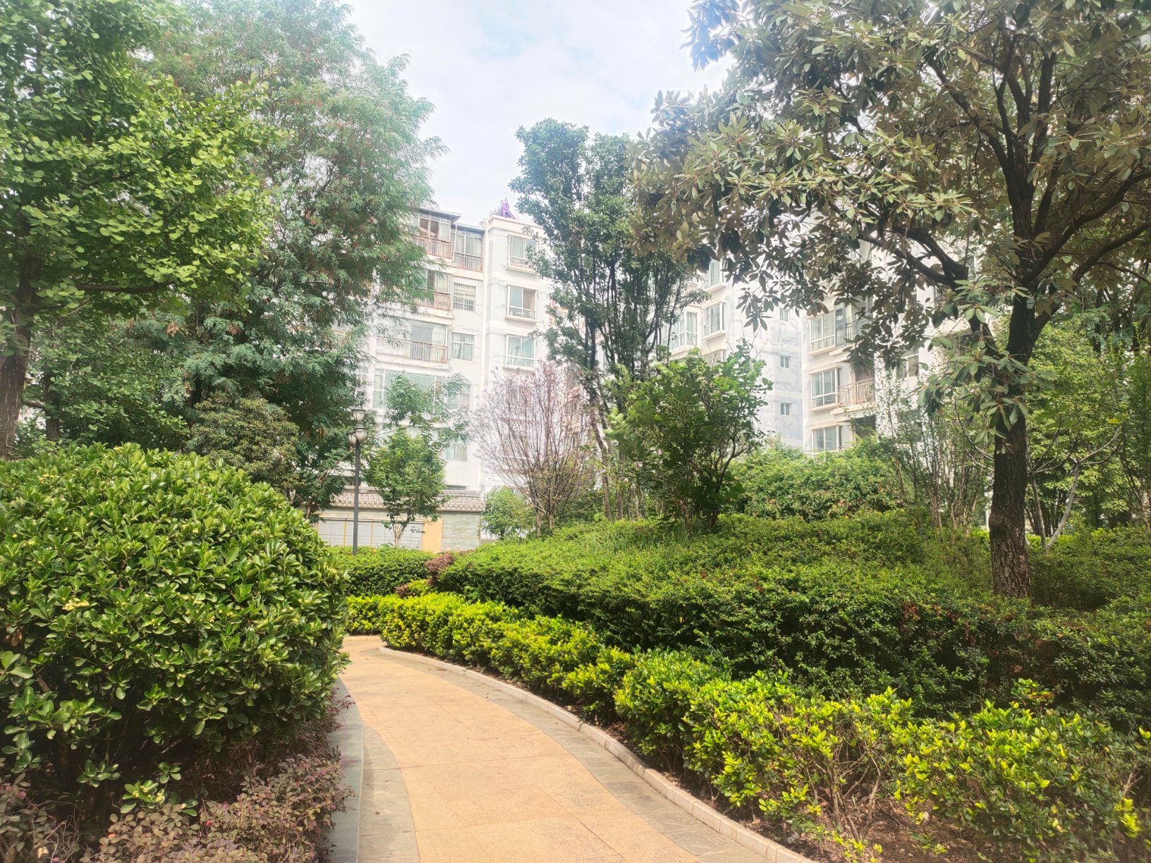 麒麟区南片区毛坯3室2厅2卫二手房出售15
