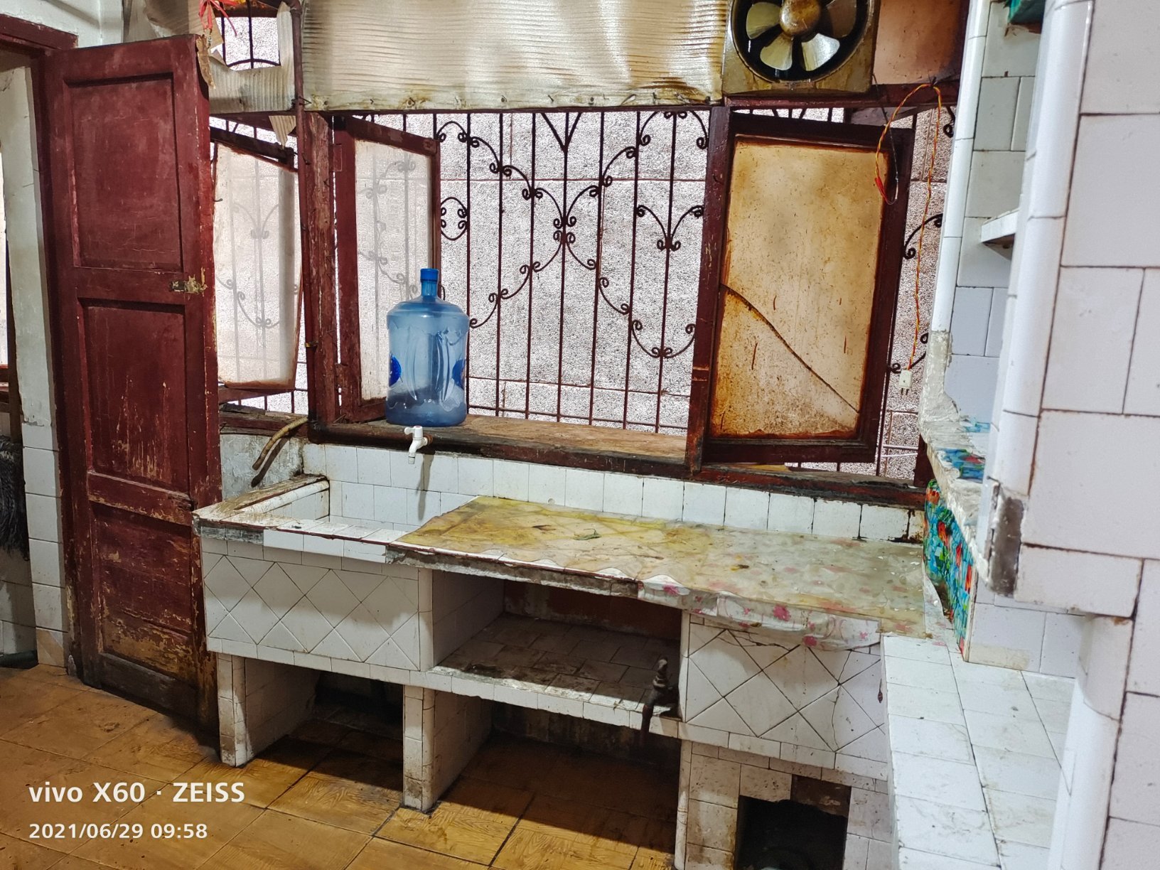 新东门小区,新东门三房只要30.8万5