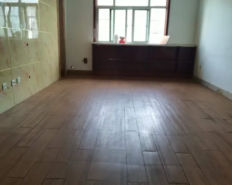 百盛居3室2厅1卫朝南普通