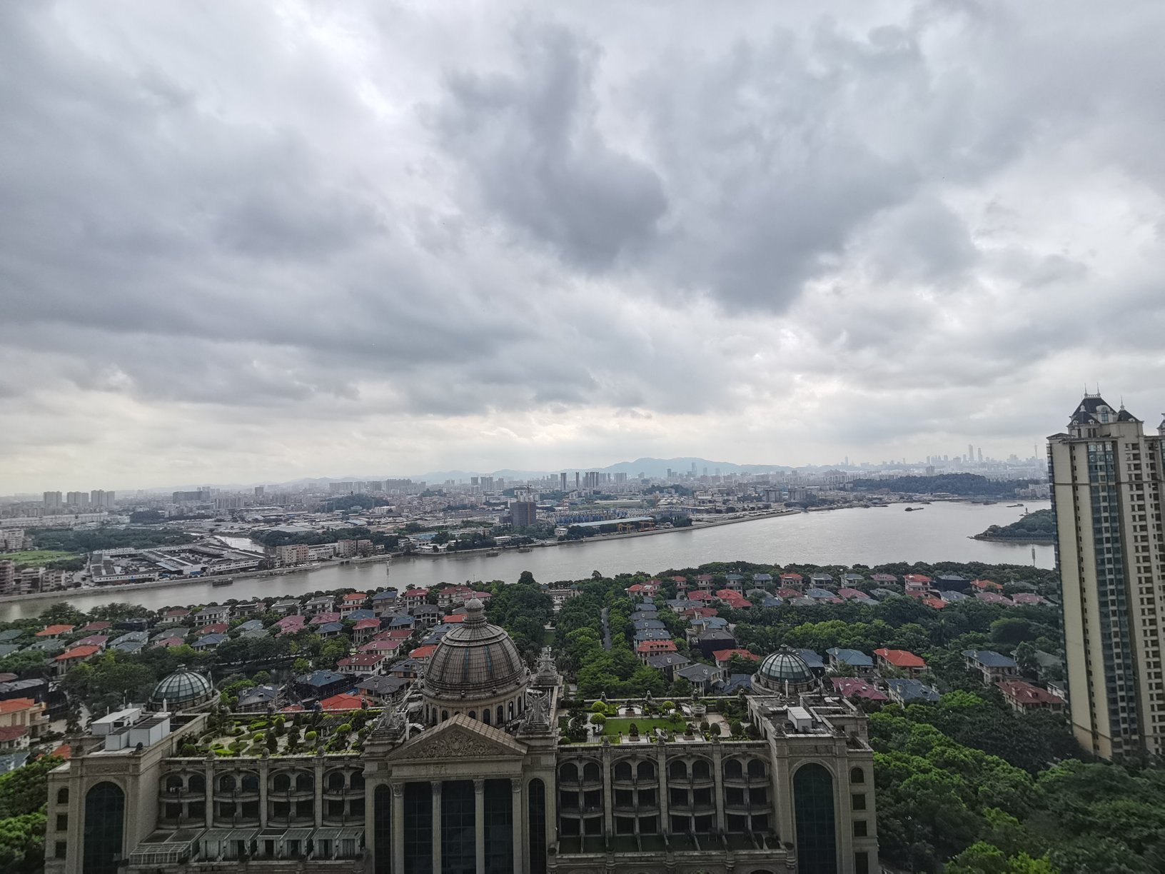 恒大御景半岛,难得一见的恒大御景半岛精装小户型 总价低，朝向好！16