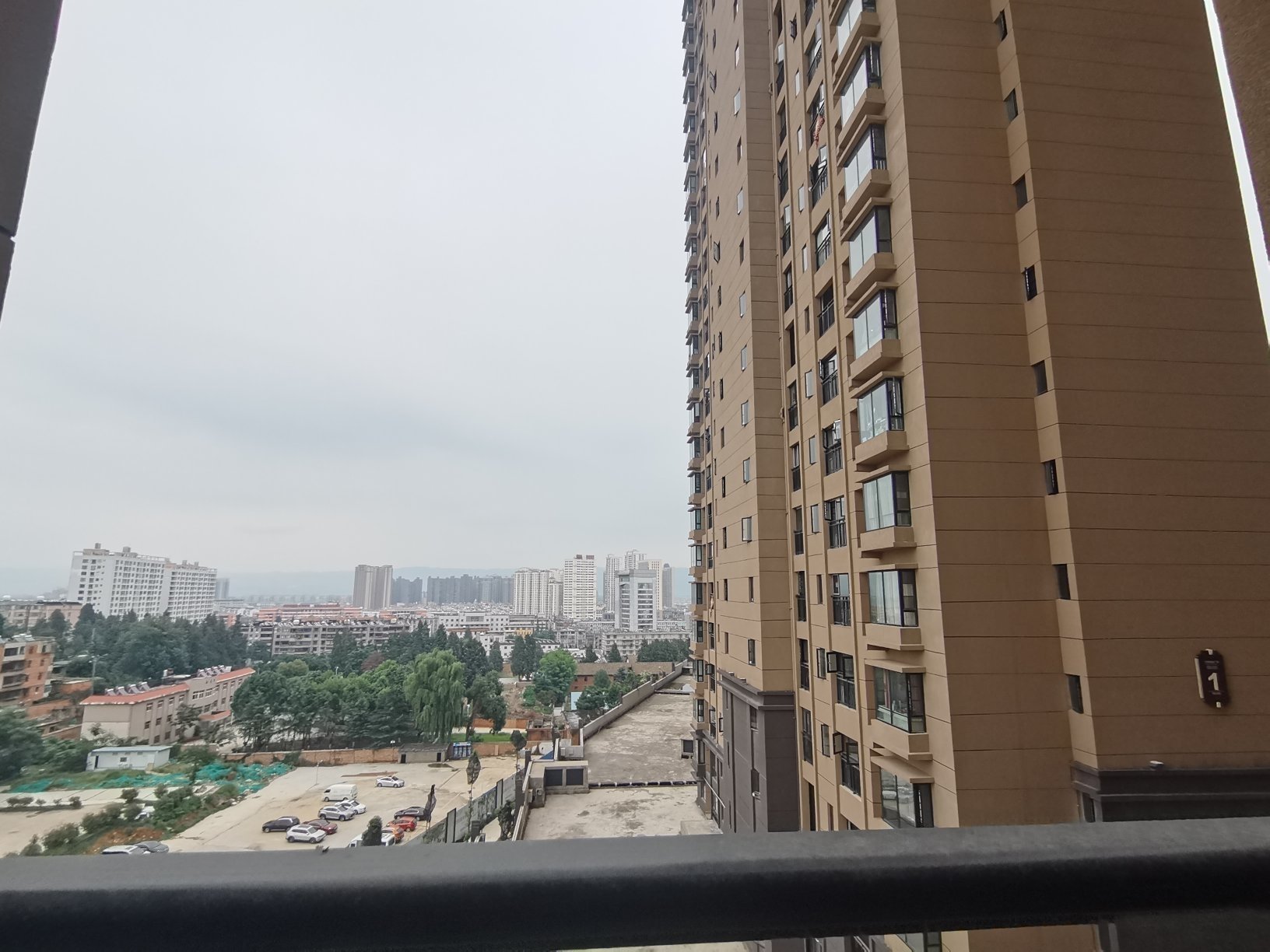 麒麟区城中毛坯3室2厅1卫二手房出售13