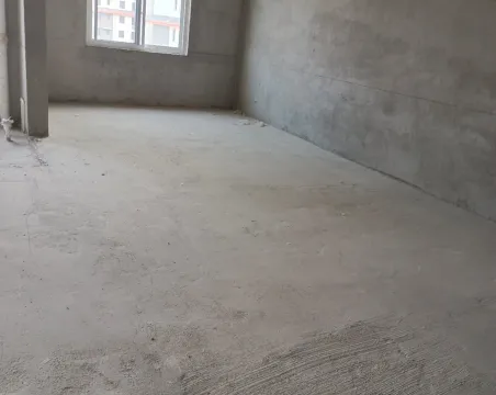 御龙华府4室2厅2卫朝南北毛坯